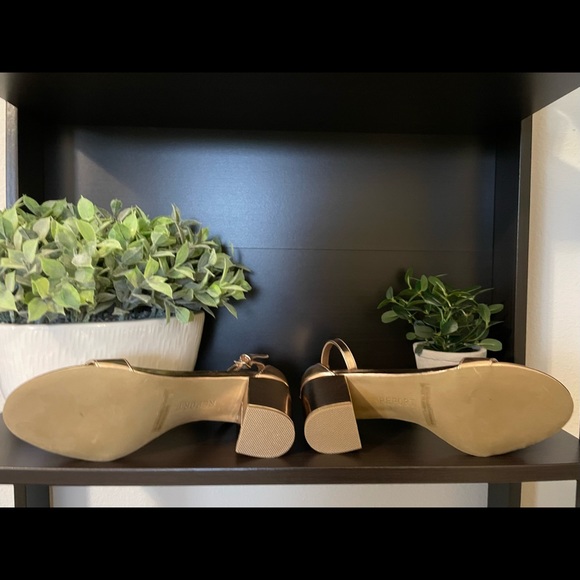 Report Rose Gold Block Heels Size 8 - Picture 8 of 11